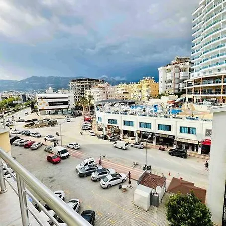 Apartman Merkezi Konum Denize Sifir 2+1 Ferah Tatil Eviniz Alanya